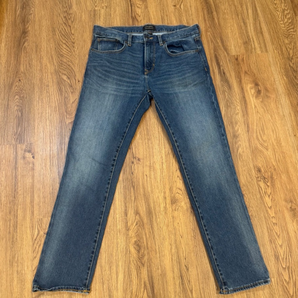 Banana Republic Premium Performance Jeans Mens 32x30 Blue Excellent Straight Leg